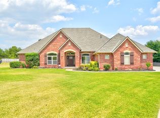 146 Christopher Cir, Choctaw, OK 73020