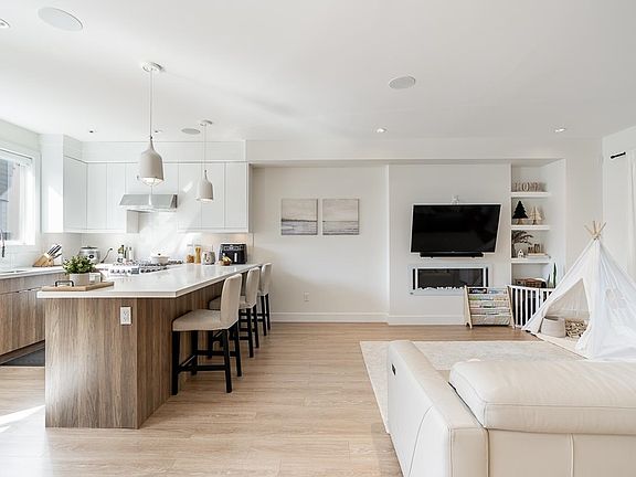 2nd image of 1670 160th St #32