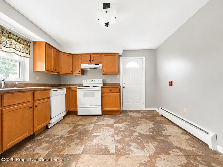 1011 Scranton St #1 — Photo 7