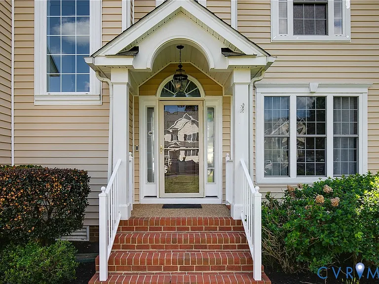 11421 Haltonshire Way — Photo 2