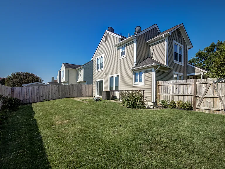 13907 Concord Ave — Photo 55