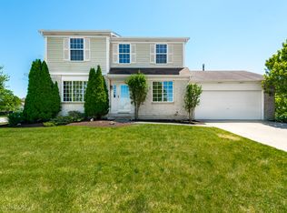 75 Bedford Ave, Sugar Grove, IL 60554