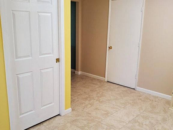 4th image of 9846 W Silverbell Dr