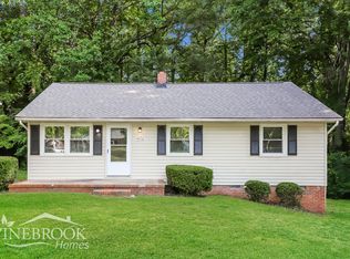 1916 Murrayhill Rd, Greensboro, NC 27403