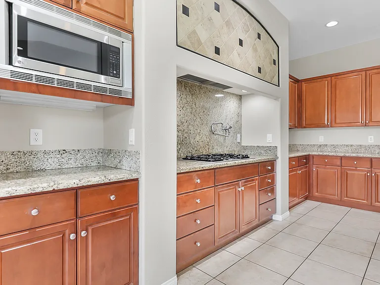 112 Tesori Dr — Photo 14