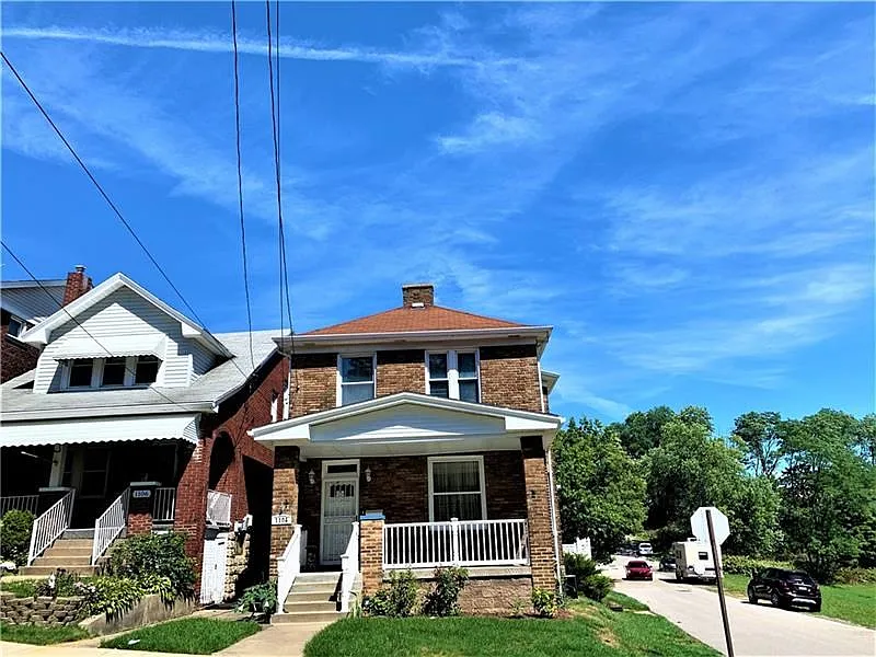 1104 Hillsdale Ave photo 1
