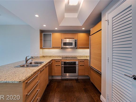 4th image of 222 Karen Ave Unit 805