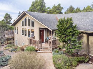 760 SW Range Dr, Waldport, OR 97394