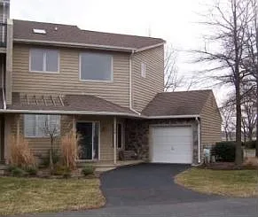 106 Bayview photo 1