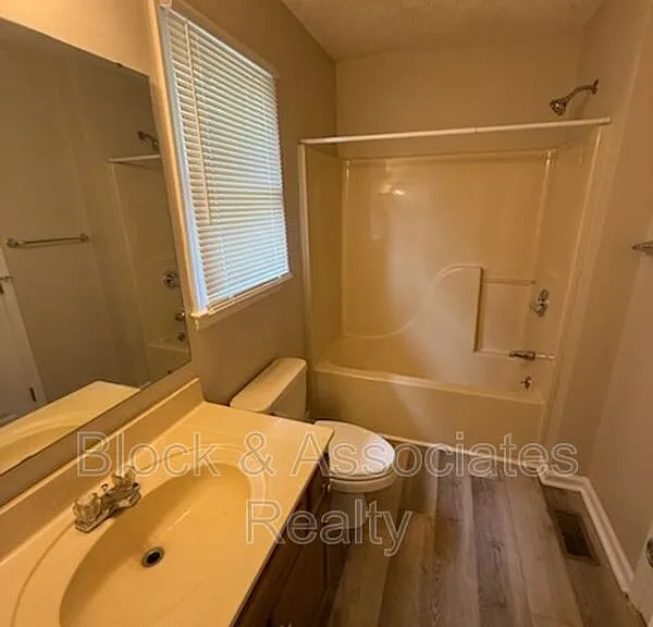 610 Woodland Cir — Photo 8