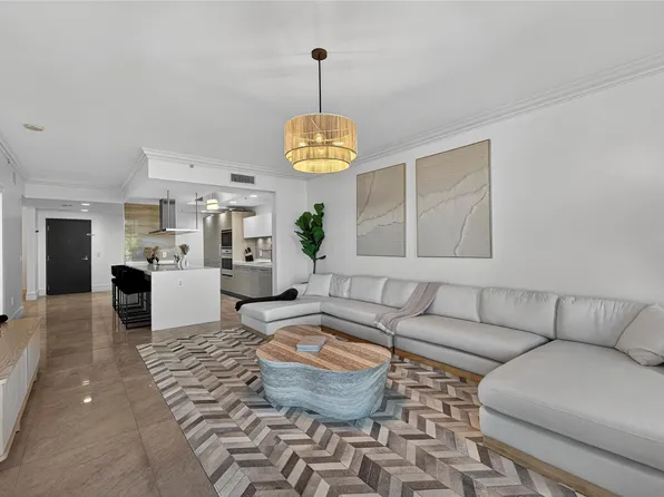 17301 Biscayne Boulevard #506, Aventura, FL 33160