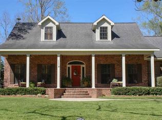 123 Lakewood Loop, Geneva, AL 36340