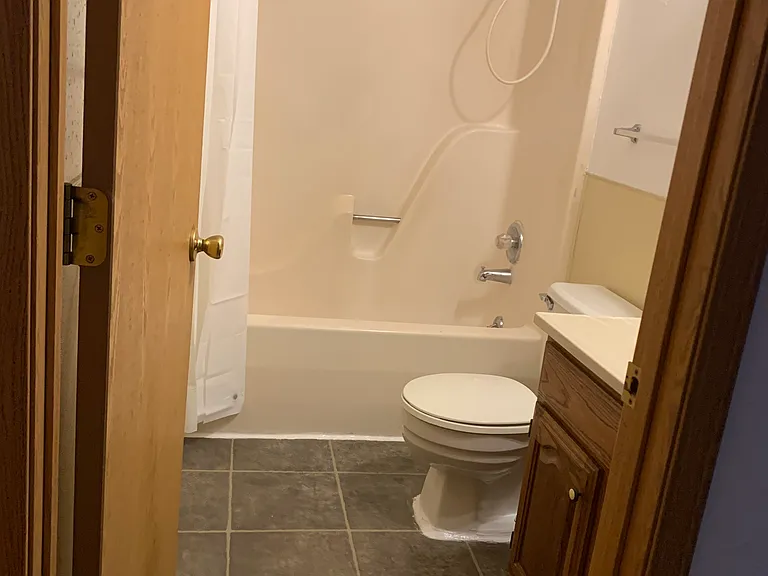 19 Village West Ct — Photo 3