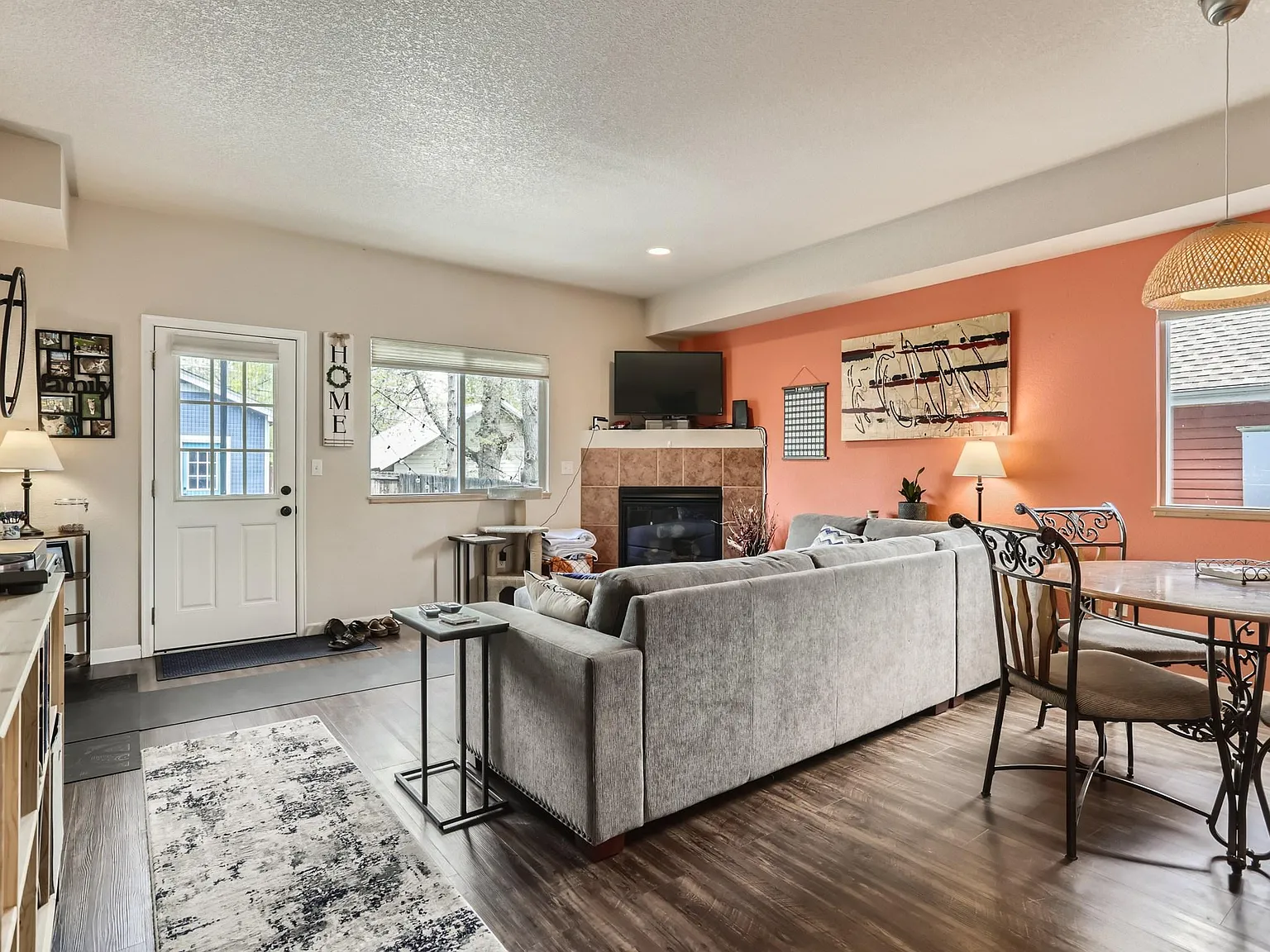 307 E Cannon St — Photo 3
