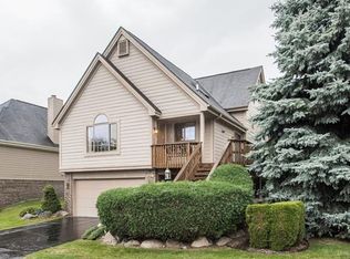 5609 Northcrest Xing, Clarkston, MI