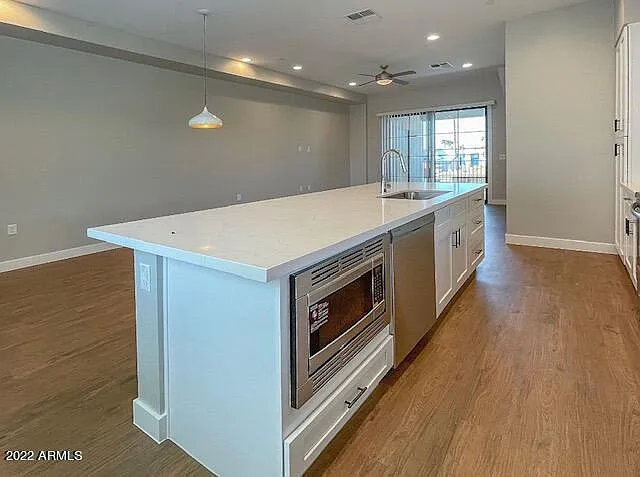 3215 E Flower St #13 — Photo 27
