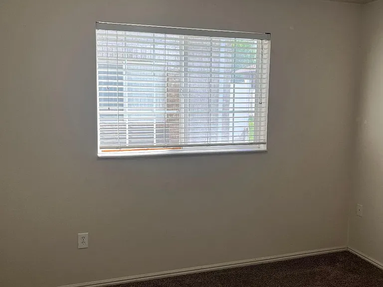 4933 S 300 W #C — Photo 10