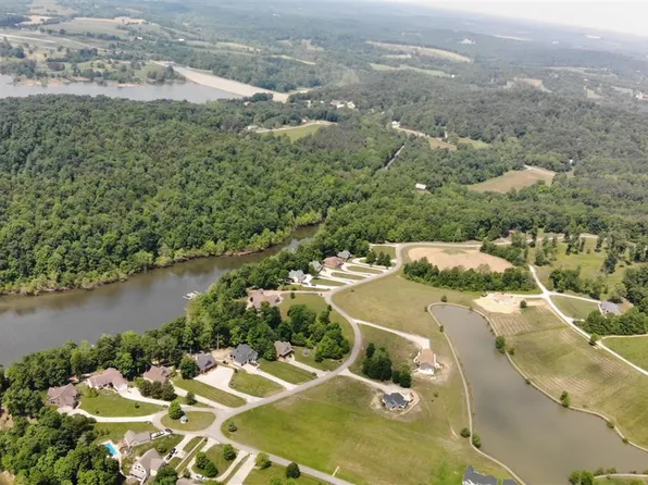 377 Cave Heights Ln, Falls Of Rough, KY 40119