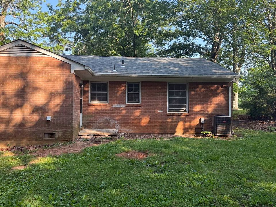 1st image of 143 Wildwood Dr