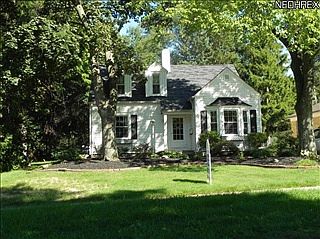 1st image of 131 Woodhill Dr