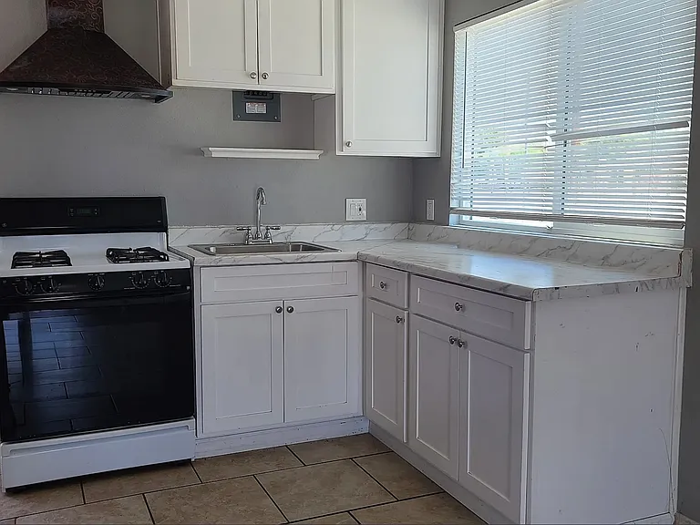 1220 E Campus Way #B — Photo 14