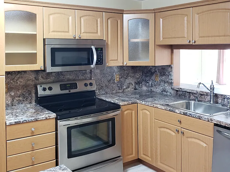 9861 Three Lakes Cir — Photo 14