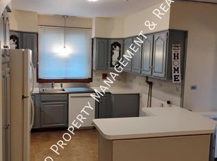 660 Elm St #1, Woonsocket, RI 02895