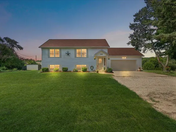 1935 Solon St NE, Cedar Springs, MI 49319