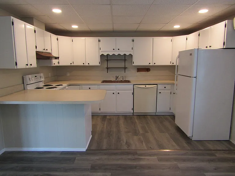 321 W Main St #A — Photo 11