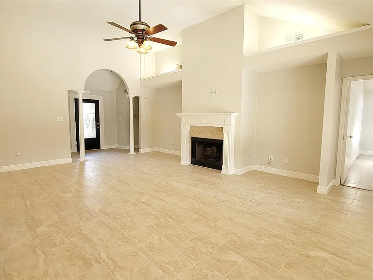 5227 Clarkston Ln — Photo 7
