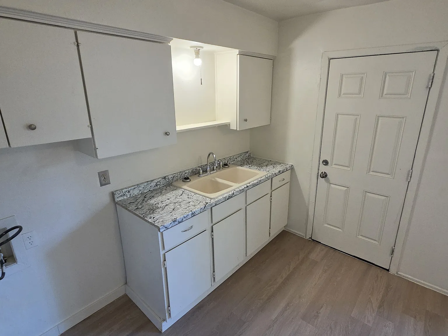 3 bed, 1000 sqft, $1,495 — Photo 4