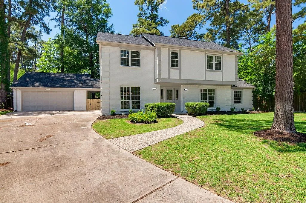 4 bed, 2.5 bath, 2270 sqft, $2,700 — Photo 2