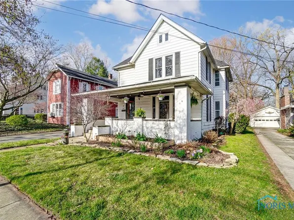 127 N Maple St, Bowling Green, OH 43402