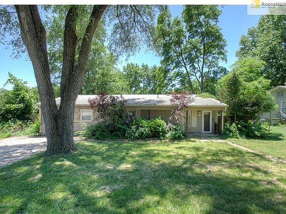 2nd image of 6211 Sewell Ave