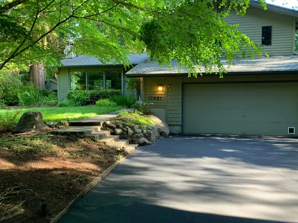 11321 Blue Heron Ln NE, Bainbridge Island, WA 98110