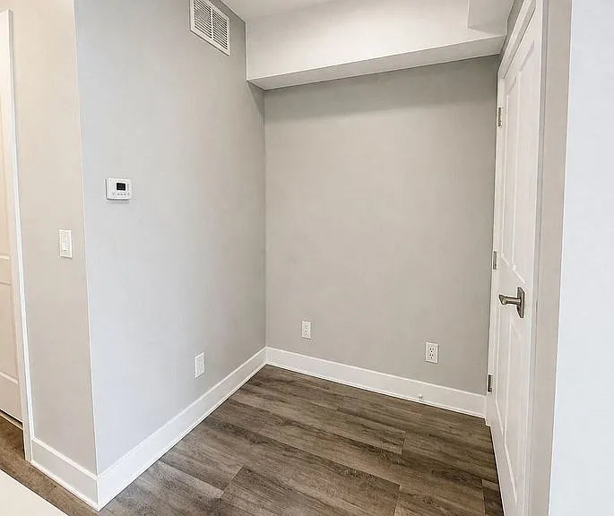 6065 McLeod Rd #110 — Photo 4