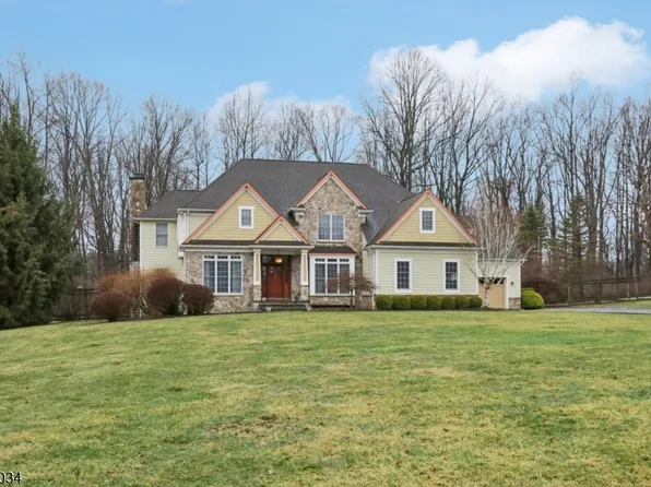 12 Cowie Rd, Chester Twp., NJ 07930