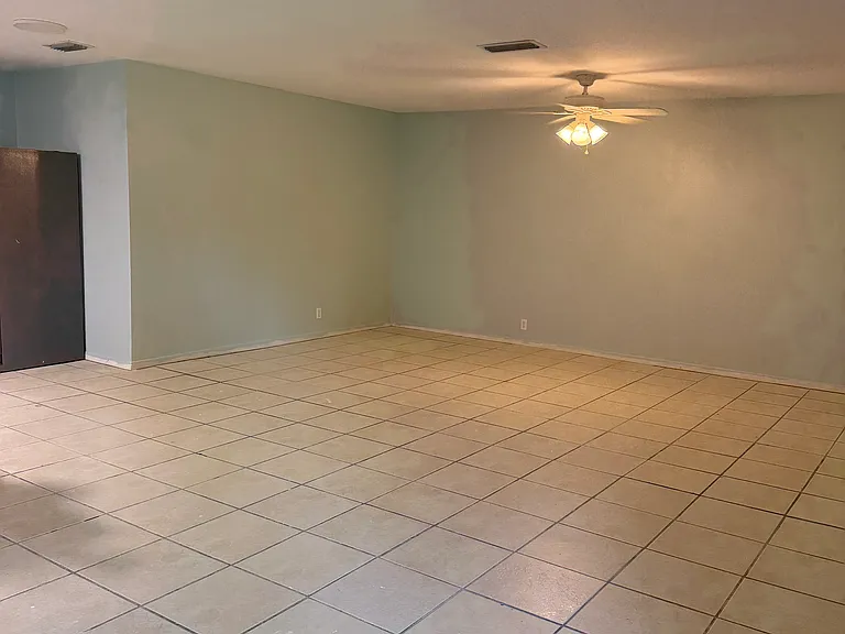 8709 Navajo Ave — Photo 12