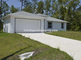 2610 34th St W, Lehigh Acres, FL 33971
