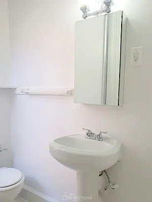 Rented by City Connections Realty | media 17