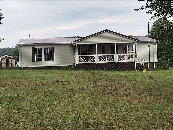 2nd image of 186 Village Circle Dr