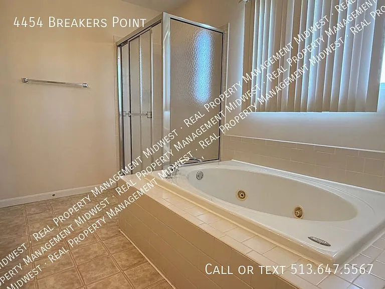 4454 Breakers Point — Photo 13