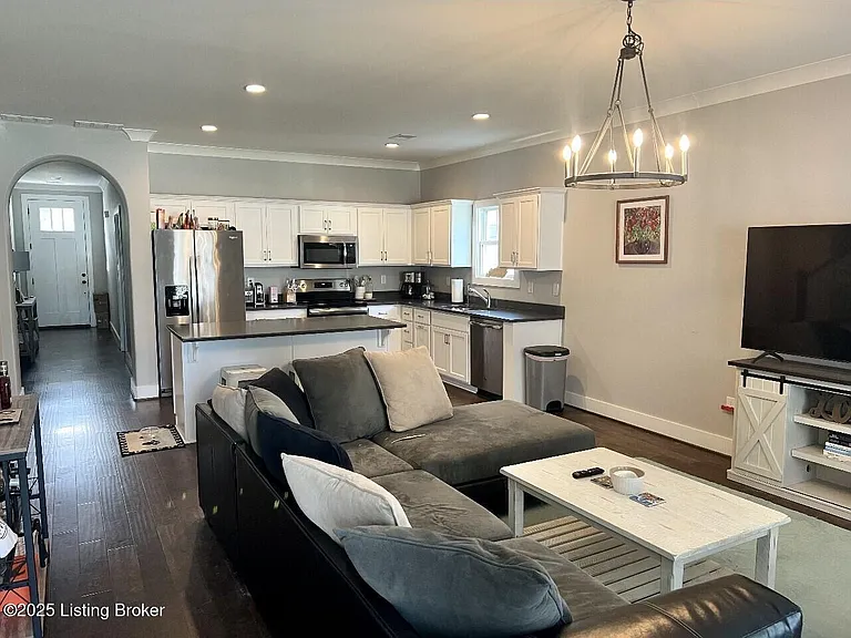 13512 Park Springs Ln — Photo 8