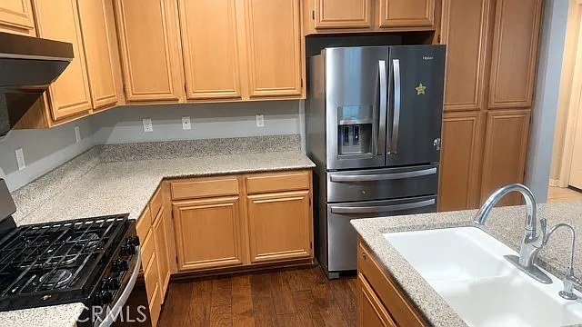 1532 Bath Ave — Photo 4