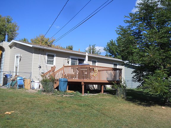 Rear of house and deck area 