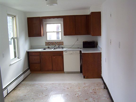 Spacious Kitchen