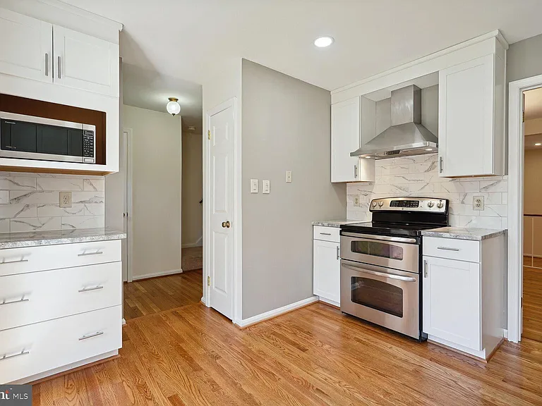 3162 Borge St — Photo 12