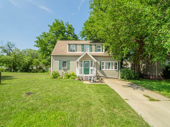 4522 Central Ave, Lake Station, IN 46405