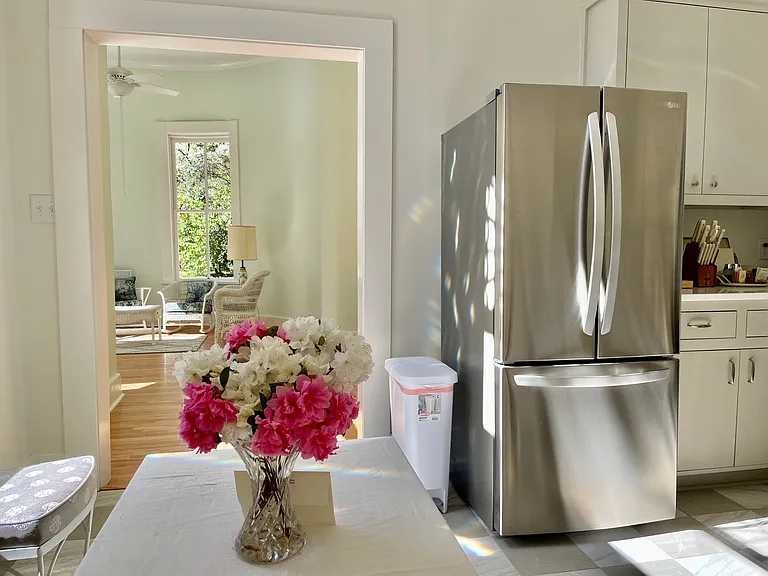 1133 S Grand St #10 — Photo 13