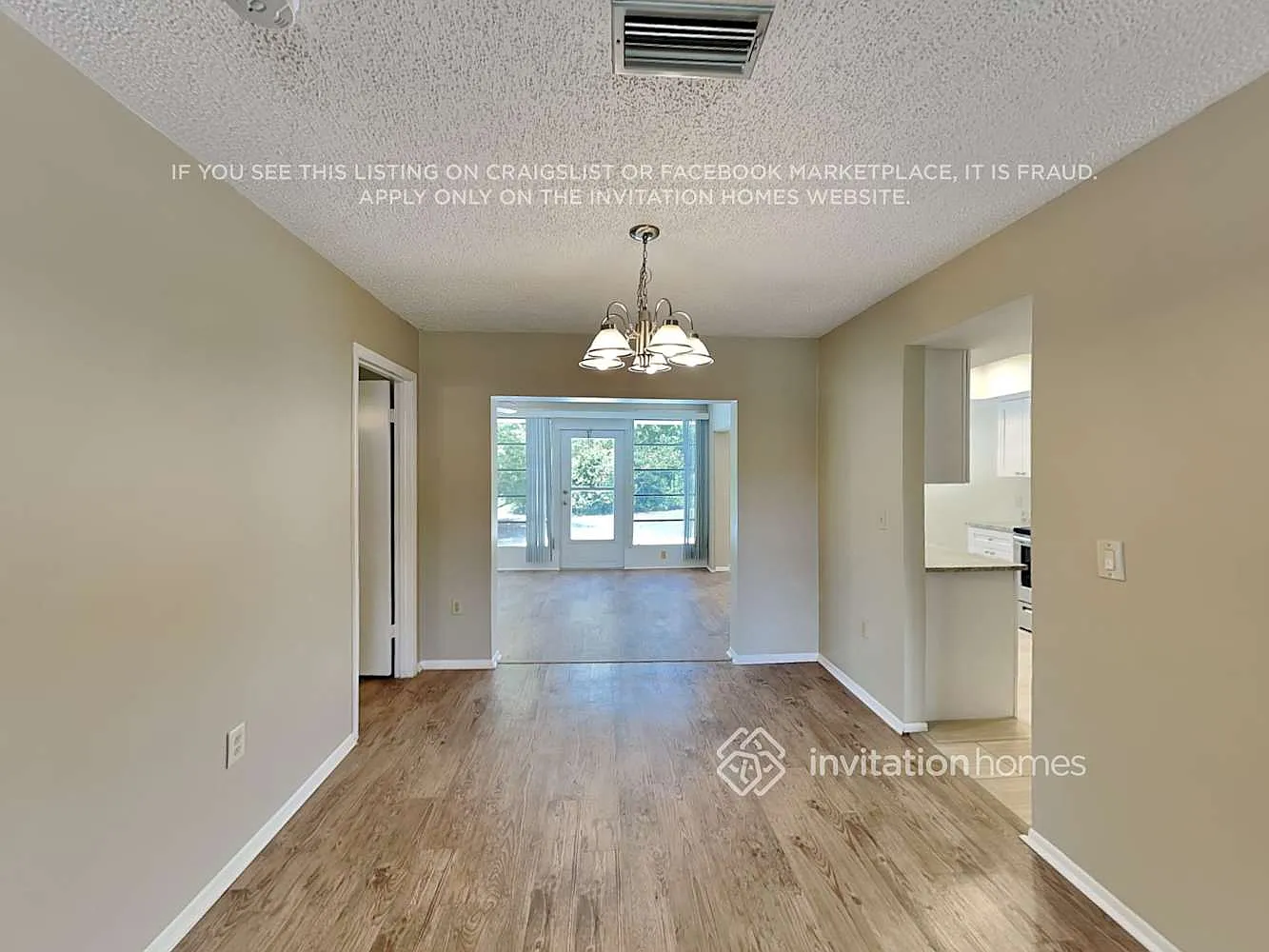4237 Charing Cross Rd Sarasota, FL 34241 — Photo 4